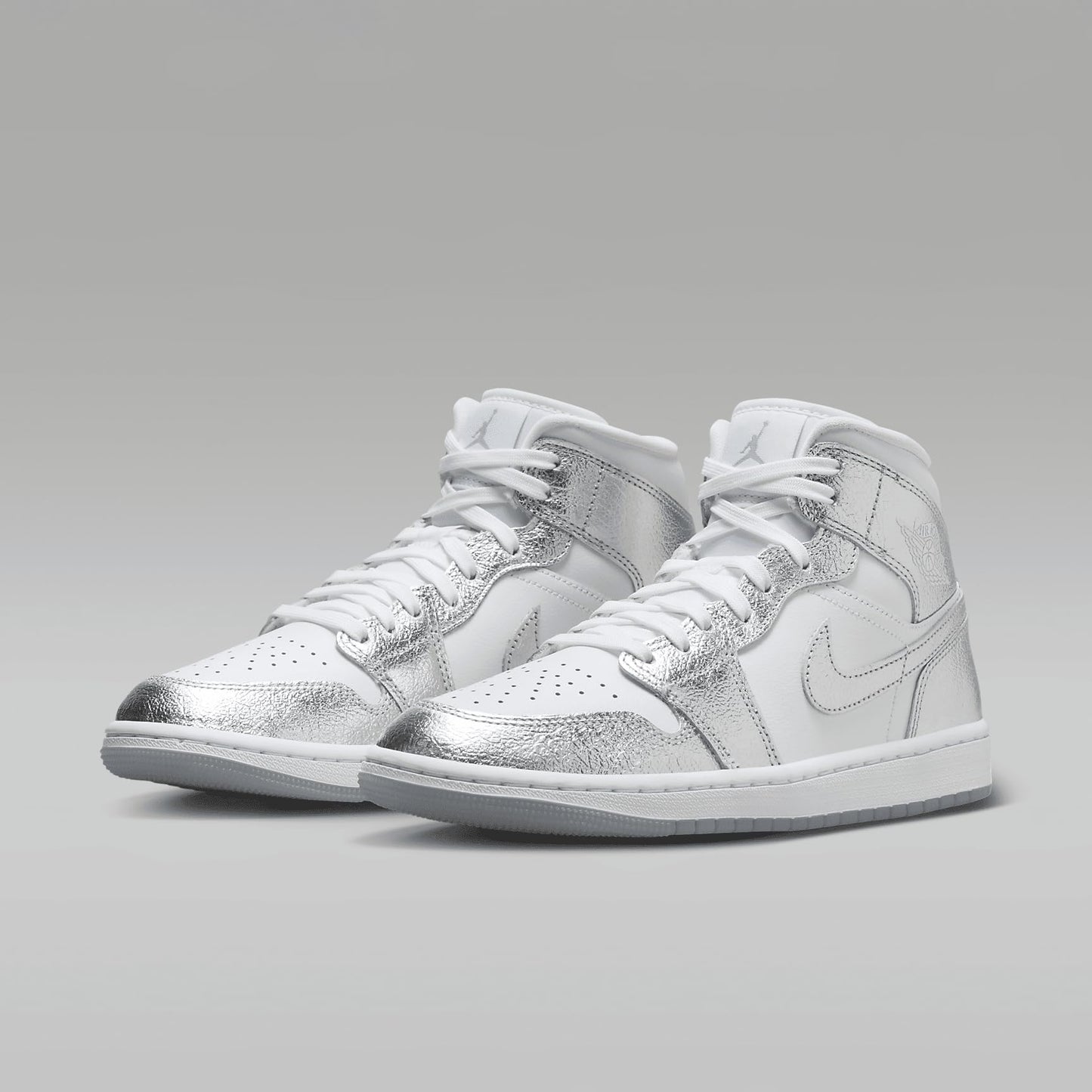 Jordan Women's Air 1 Mid SE White/Metallic Silver (FN5031 100)